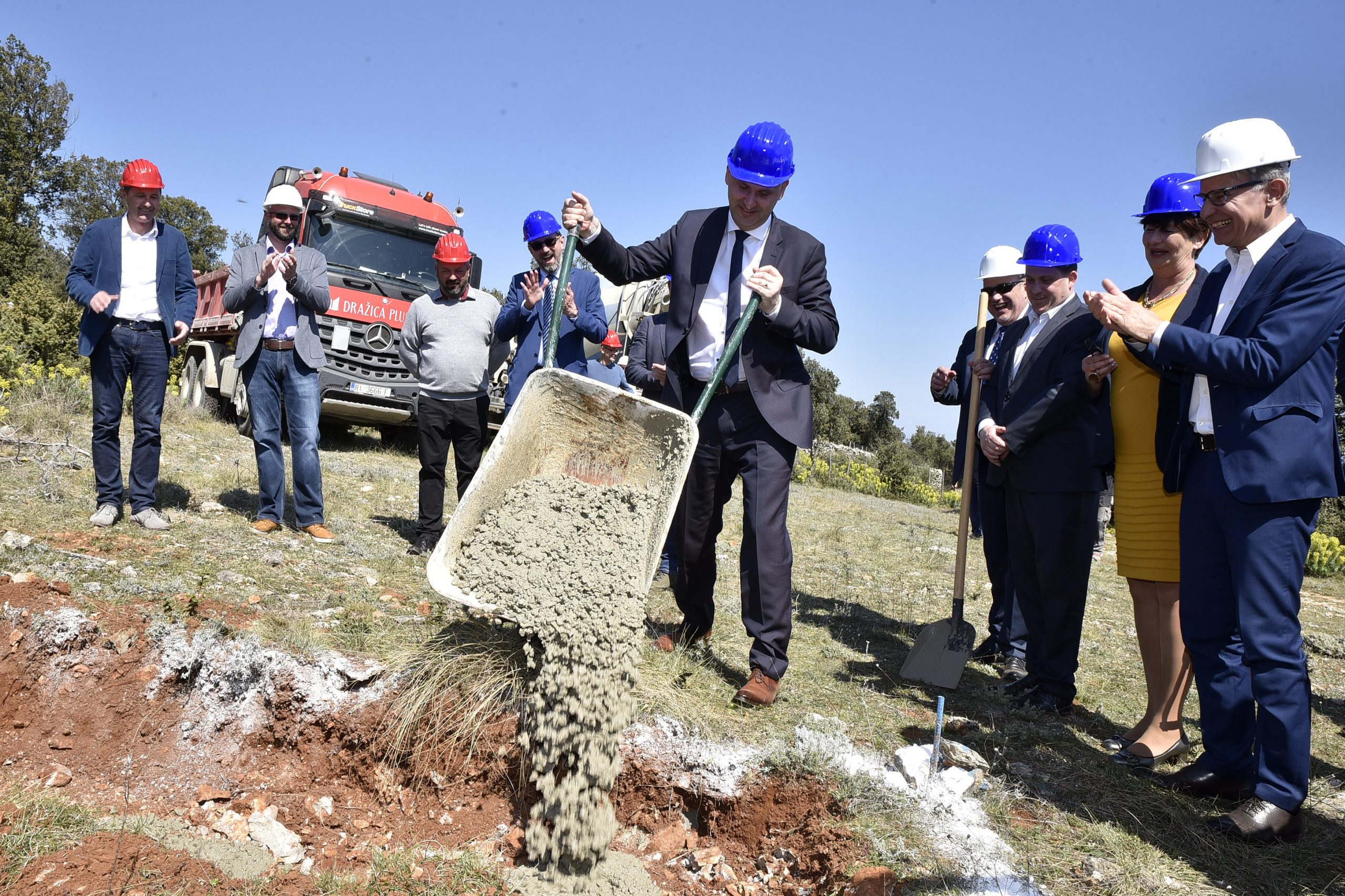 Poljoprivredna Zadruga Loznati S Otoka Cresa Gradi Siranu Vrijednu Vi E