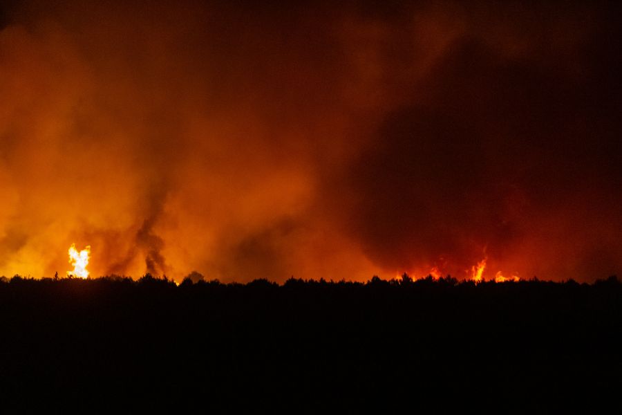 Buknuo požar na skradinskom području Vatra se dosta brzo širi Novi