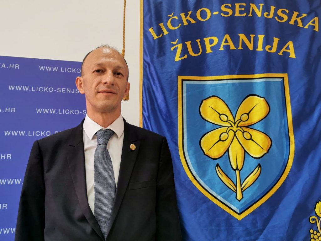 Upan Petry Estitao Uskrs Vjernicima Koji Ga Slave Po Julijanskom