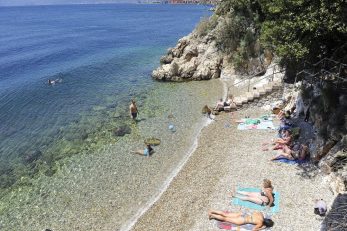 Plaža Srebrena ili Vila Maria na Pećinama / Snimio Roni BRMALJ