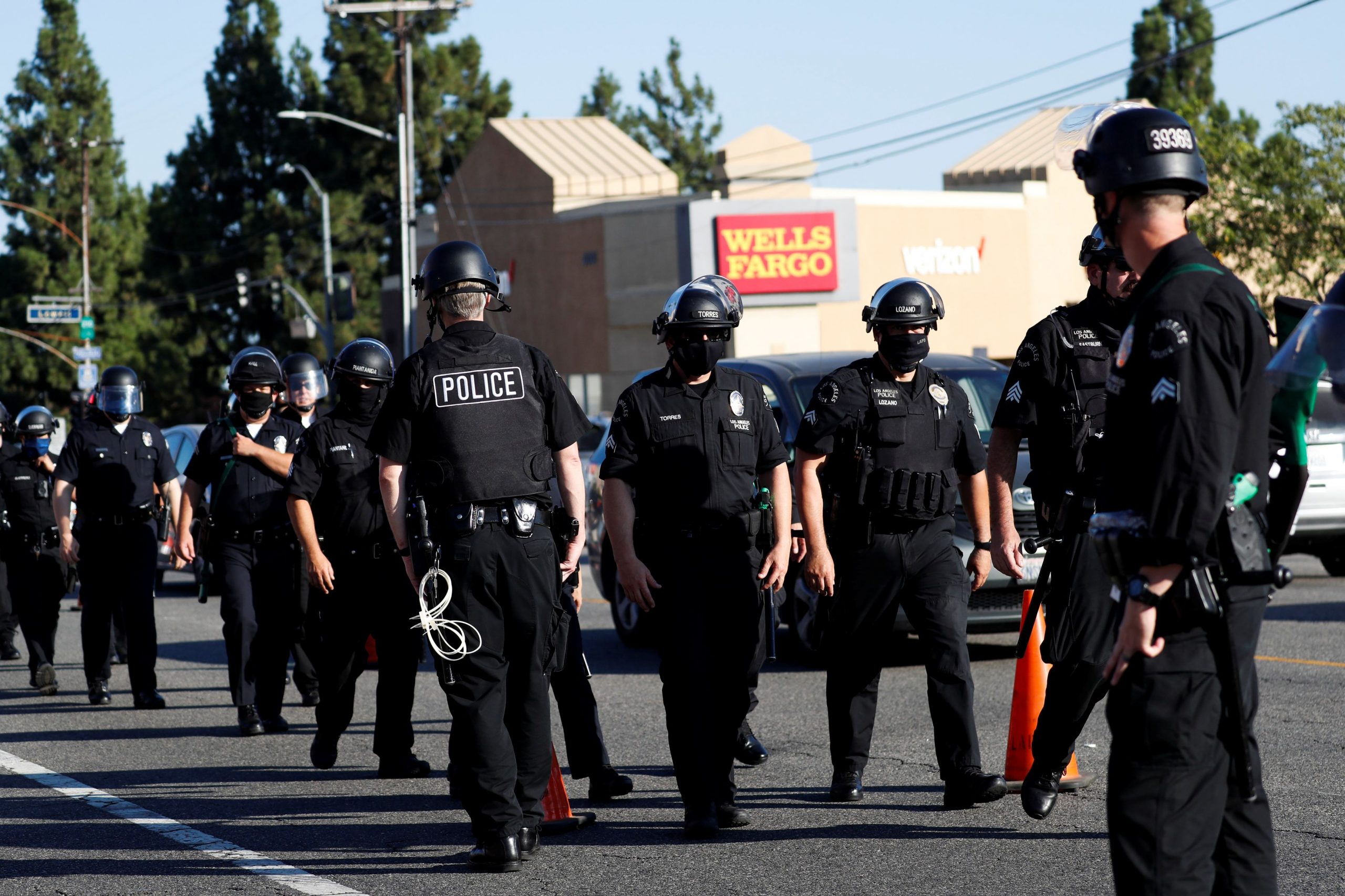 Полиция лос анджелеса. Los Angeles Police. США полиция SWAT los Angeles. Полиция Лос-Анджелес 1998 год. Полиция Калифорнии.