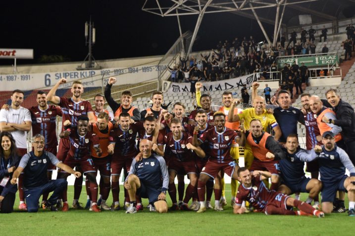 SLAVLJE NA POLJUDU S ARMADOM - Bijeli nakon pobjede nad Hajdukom/Foto HNK Rijeka