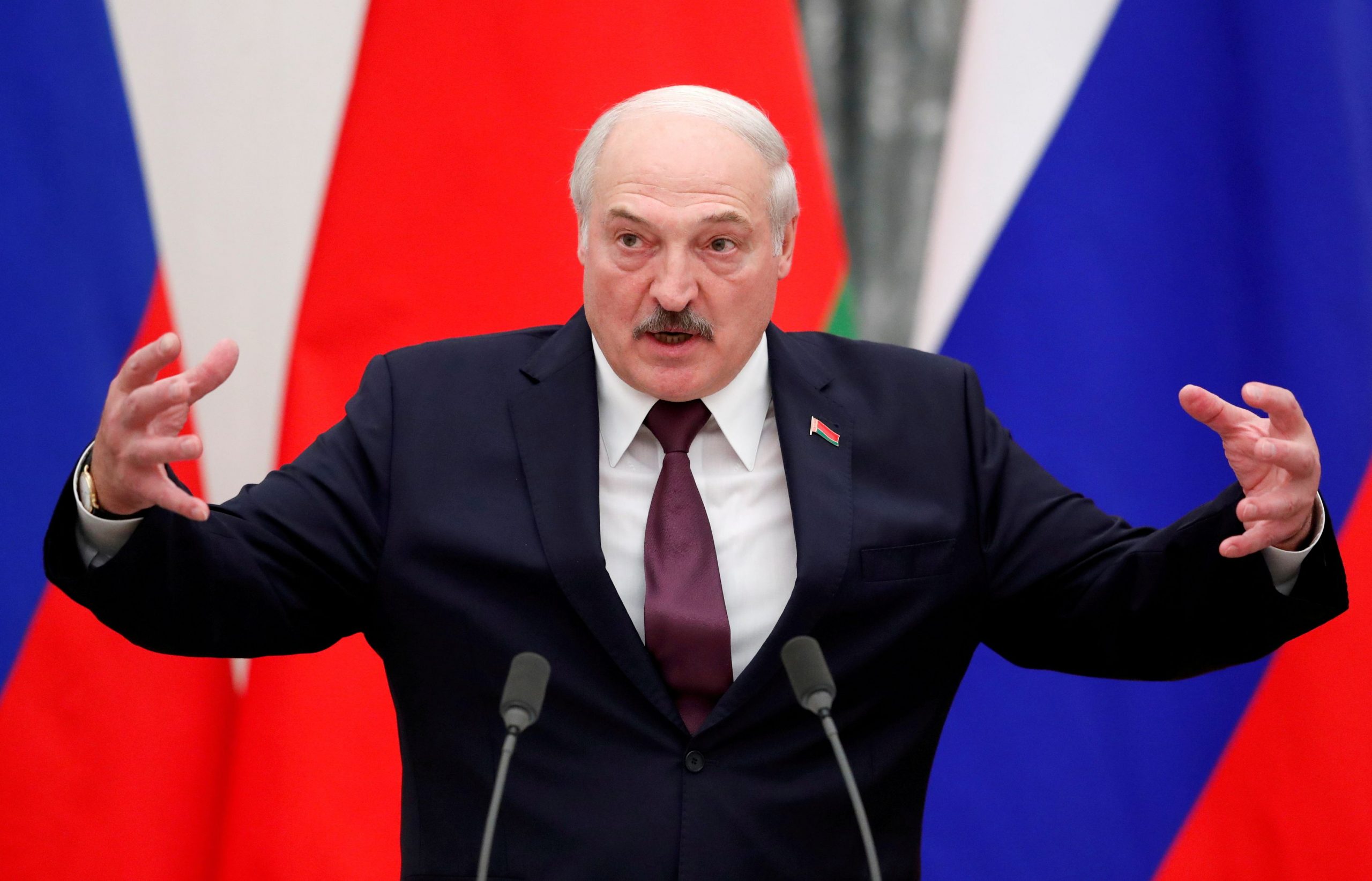 Aleksander Lukašenko / Reuterss with his Russian counterpart Vladimir Putin at the Kremlin in Moscow, Russia September 9, 2021. REUTERS/Shamil Zhumatov/File Photo