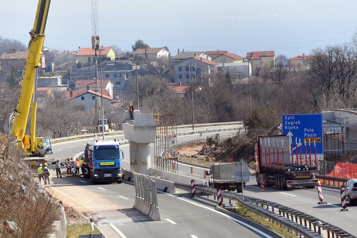 Radovi na čvoru Trinajstići trebali bi biti završeni koncem ove ili početkom iduće godine / Foto S. DRECHSLER