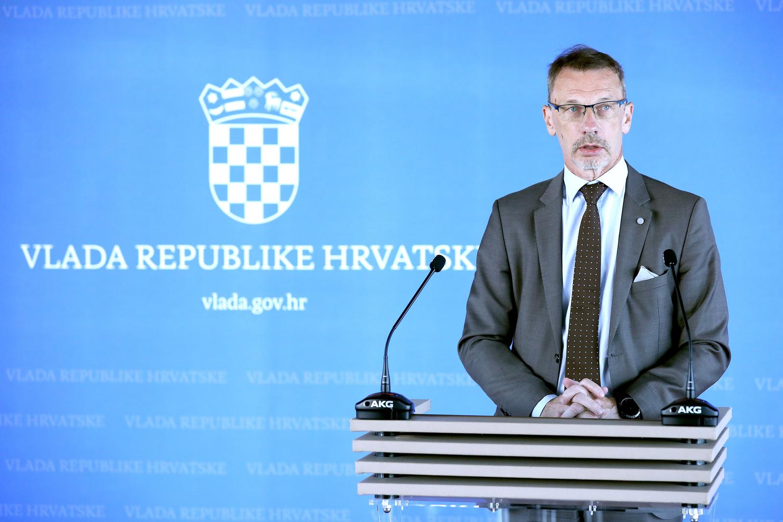 Vujčić Tvrdi Da Podizanje Kamatnih Stopa Neće Imati Nikakav Učinak Na ...