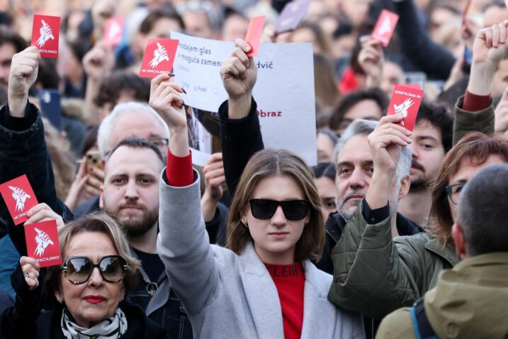 S jednog od beogradskih prosvjeda protiv izborne krađe / Foto Reuters