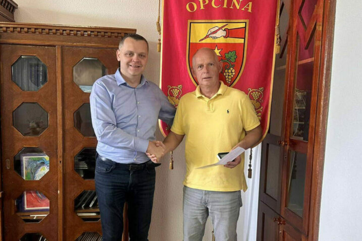 Načelnik Daniel Grbić i Den Strizić / Foto Vinodolska općina