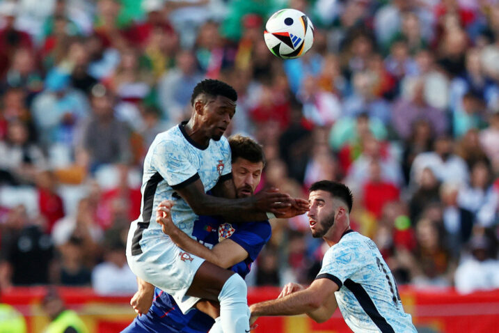 Nelson Semedo i Bruno Petković/Foto REUTERS