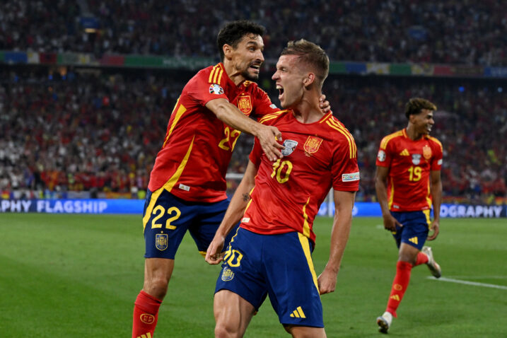 Jesus Navas i Dani Olmo/Foto REUTERS