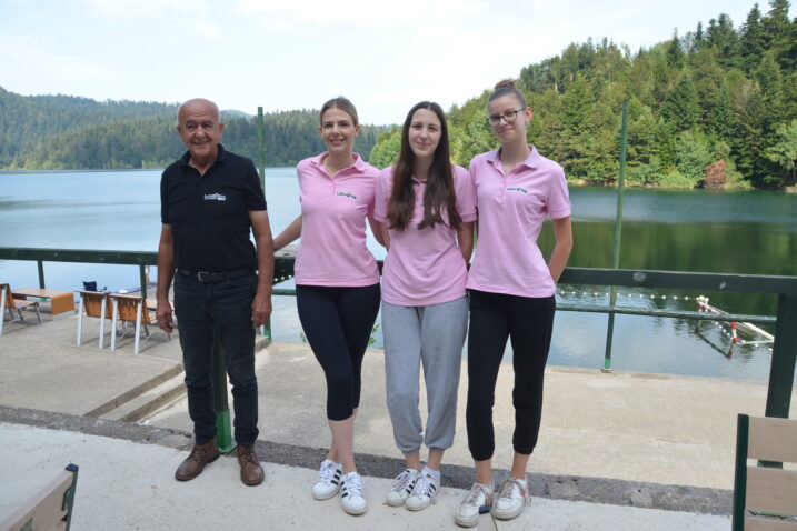 Ivica Gržanić i tri mlade zaposlenice - Lara Ožanić, Mia Milosavljević i Barbara Frlan / Snimio M. KRMPOTIĆ