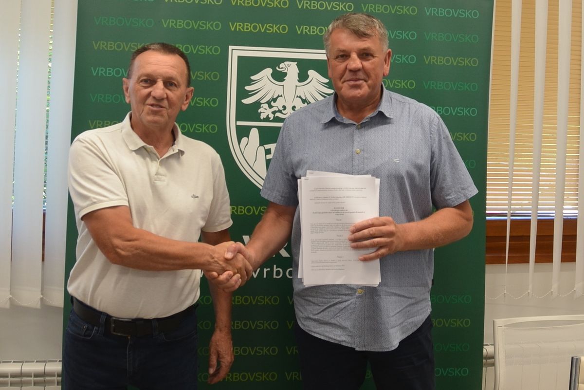 Mihovil Lukšić i Dražen Mufić potpisali su ugovor o radovima na proširenju staze u Kamačniku