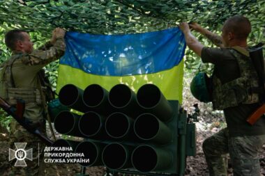 Hrvatski višecijevni bacač raketa RAK-12 na fronti u Ukrajini / Foto DPSU Ukrajina