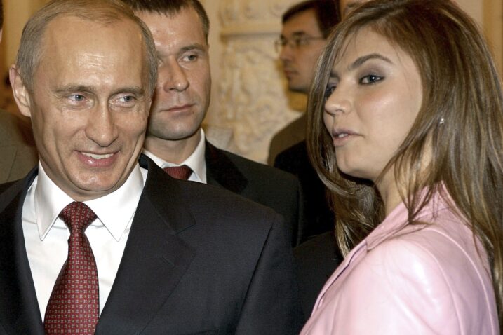 Alina Kabajeva i Vladimir Putin / Reuters