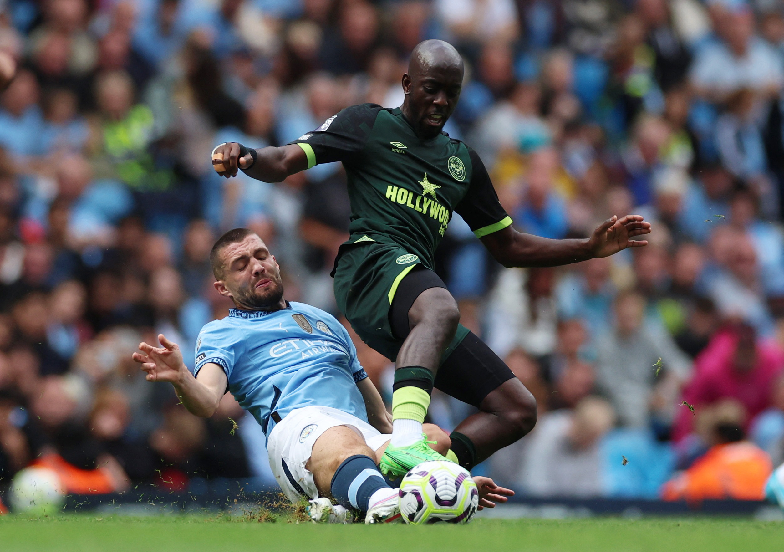 Mateo Kovačić i Yoane Wissa/Foto REUTERS