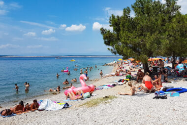 Gradska plaža u Crikvenici do daljnjeg bez koncesionara