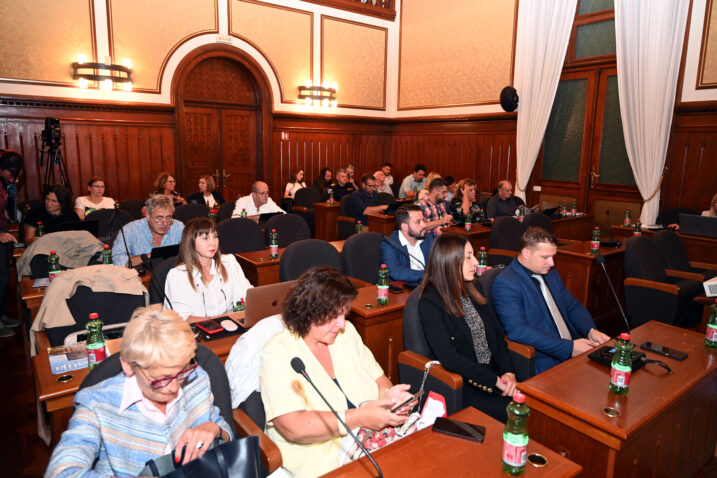 Poboljšavanje prometne situacije u Opatiji bila je glavna tema na sinoćnjoj sjednici Gradskog vijeća / Foto Milan ĐEKIĆ