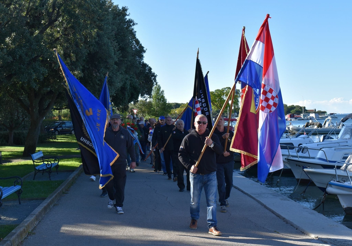 Foto Mladen Trinajstić