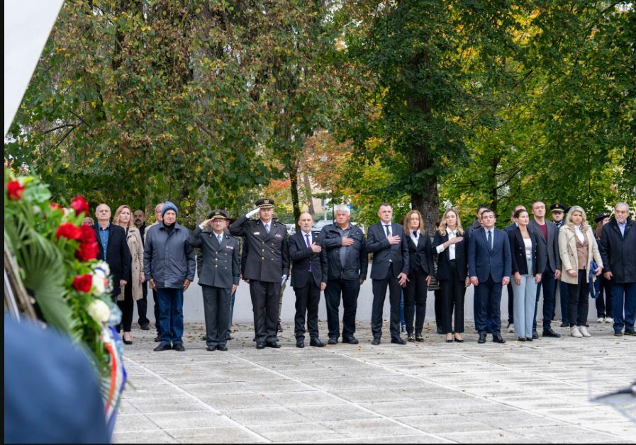 Foto Grad Otočac