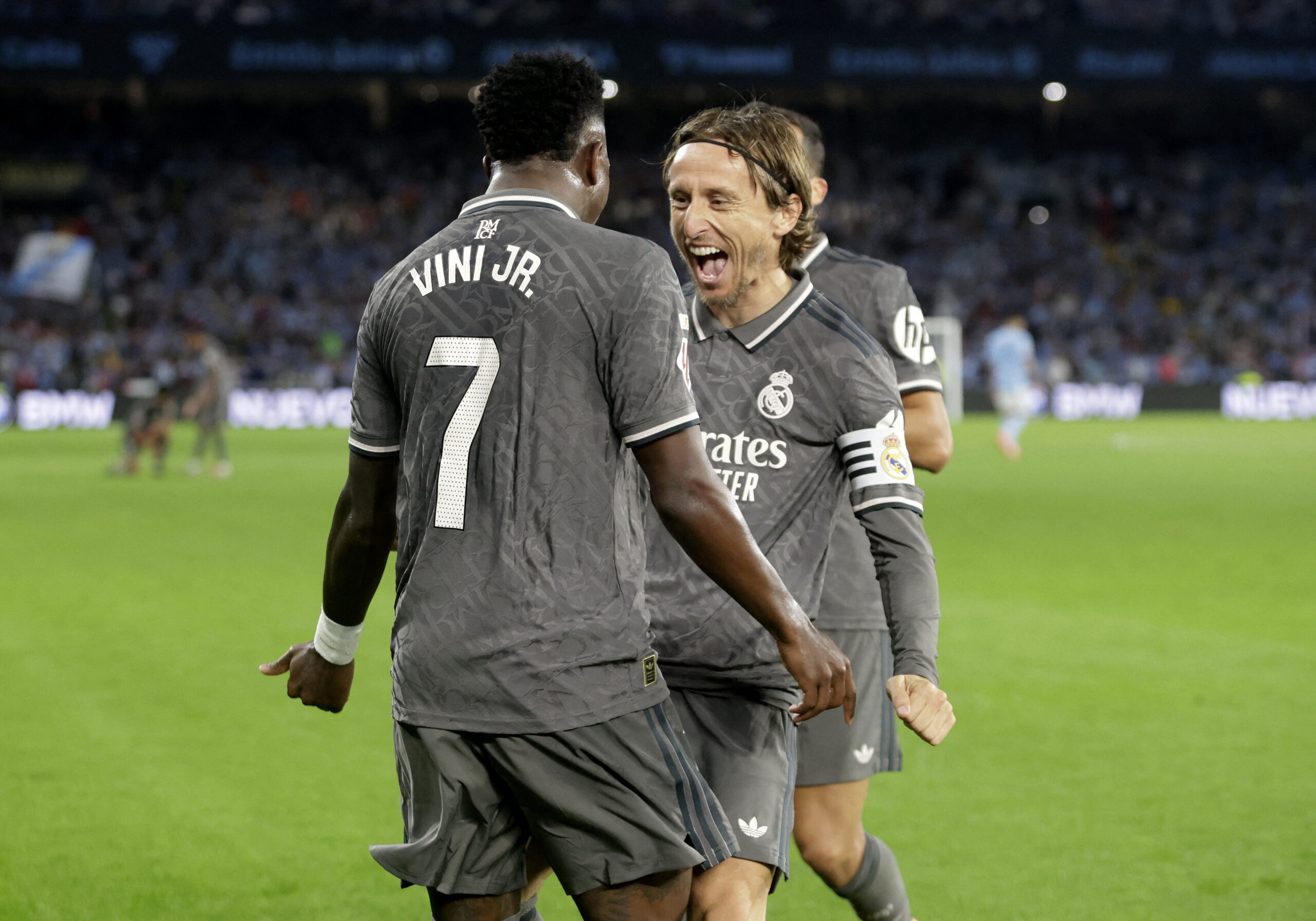 Vinicius Junior i Luka Modrić/Foto REUTERS