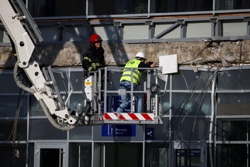 Zbog Tragedije U Novom Sadu Jutros Uhićeno 11 Osoba. Među Njima I ...