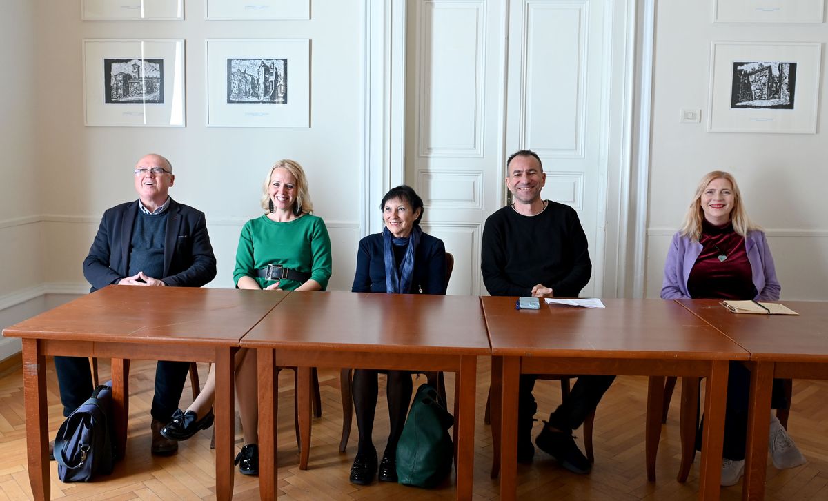 Konferenciju su najavili Ervin Dubrović, Eszter Tamasko, Ljubinka Toševa Karpowicz, Danko Švorinić i Laura Marchig / Foto Vedran Karuza