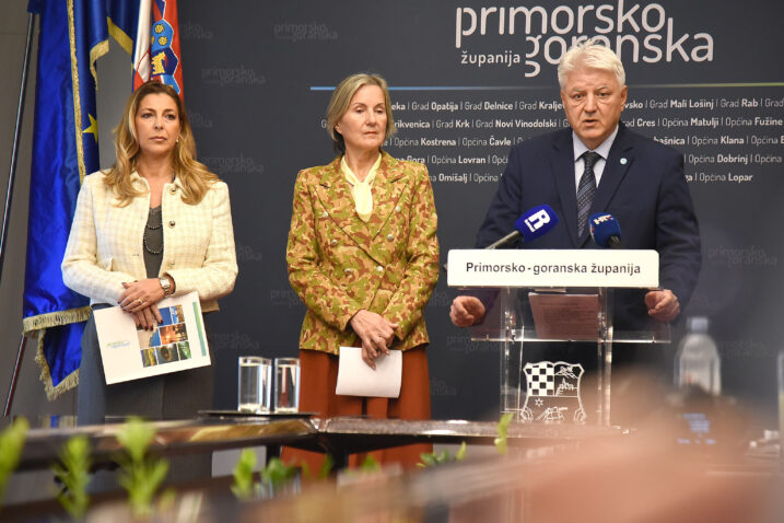 Najviše specijalizacija, 101, zatražio je Dom zdravlja - Alessandra Ban, Dragica Marač i Zlatko Komadina / Foto S. DRECHSLER