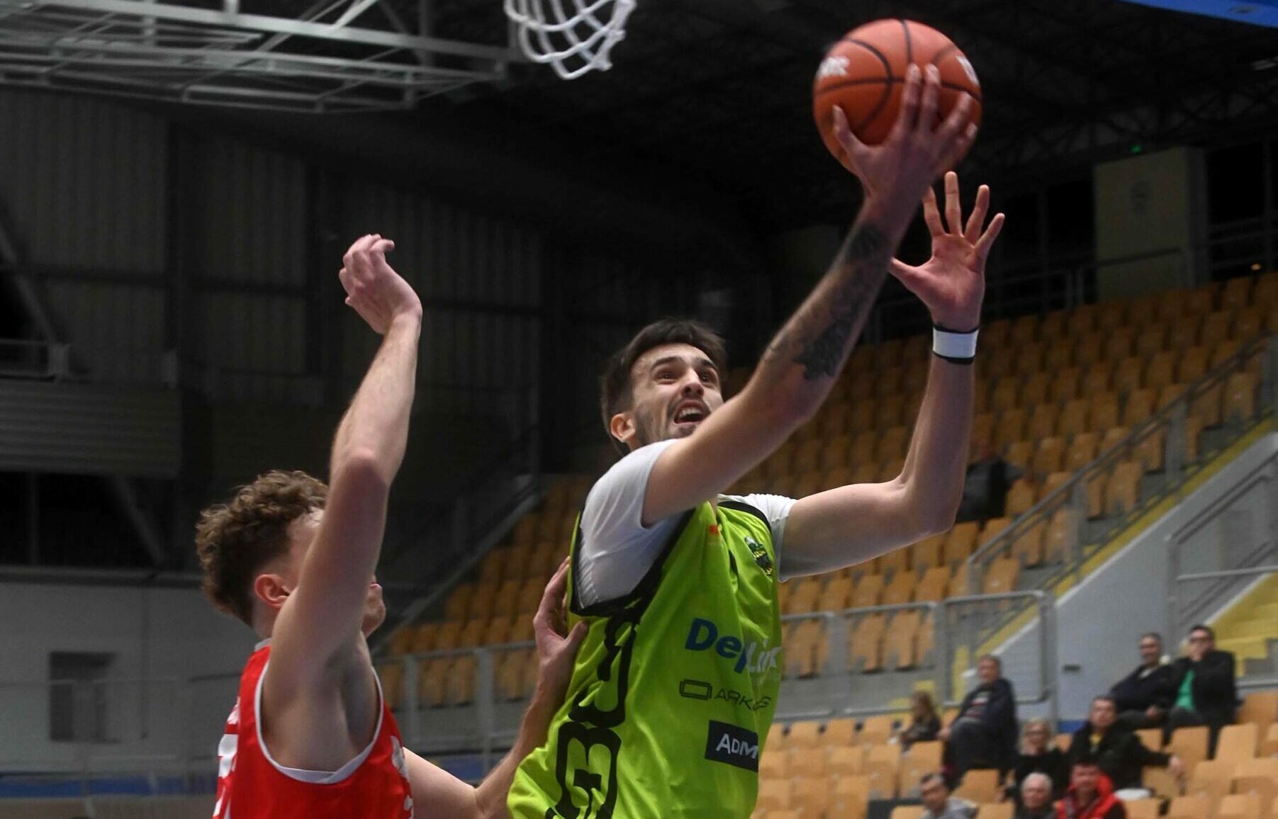 Ante Šustić (DL Škrljevo) i Dario Cvitković (Crikvenica)/Foto M. GRACIN