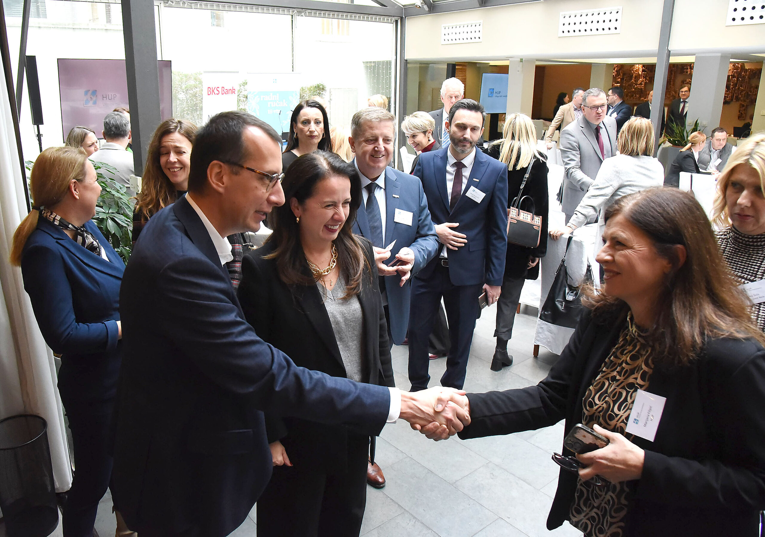 Nikad opušteniji - gradonačelnik Marko Filipović u razgovoru s poslodavcima i poduzetnicima / Foto: S. DRECHSLER