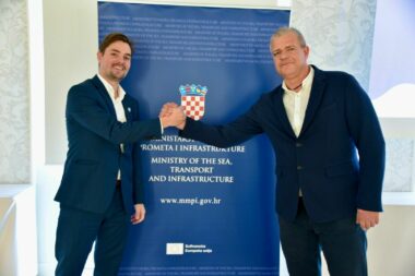 Gradonačelnik Marin Gregorović i ravnatelj ŽLU Cres Anton Opatić