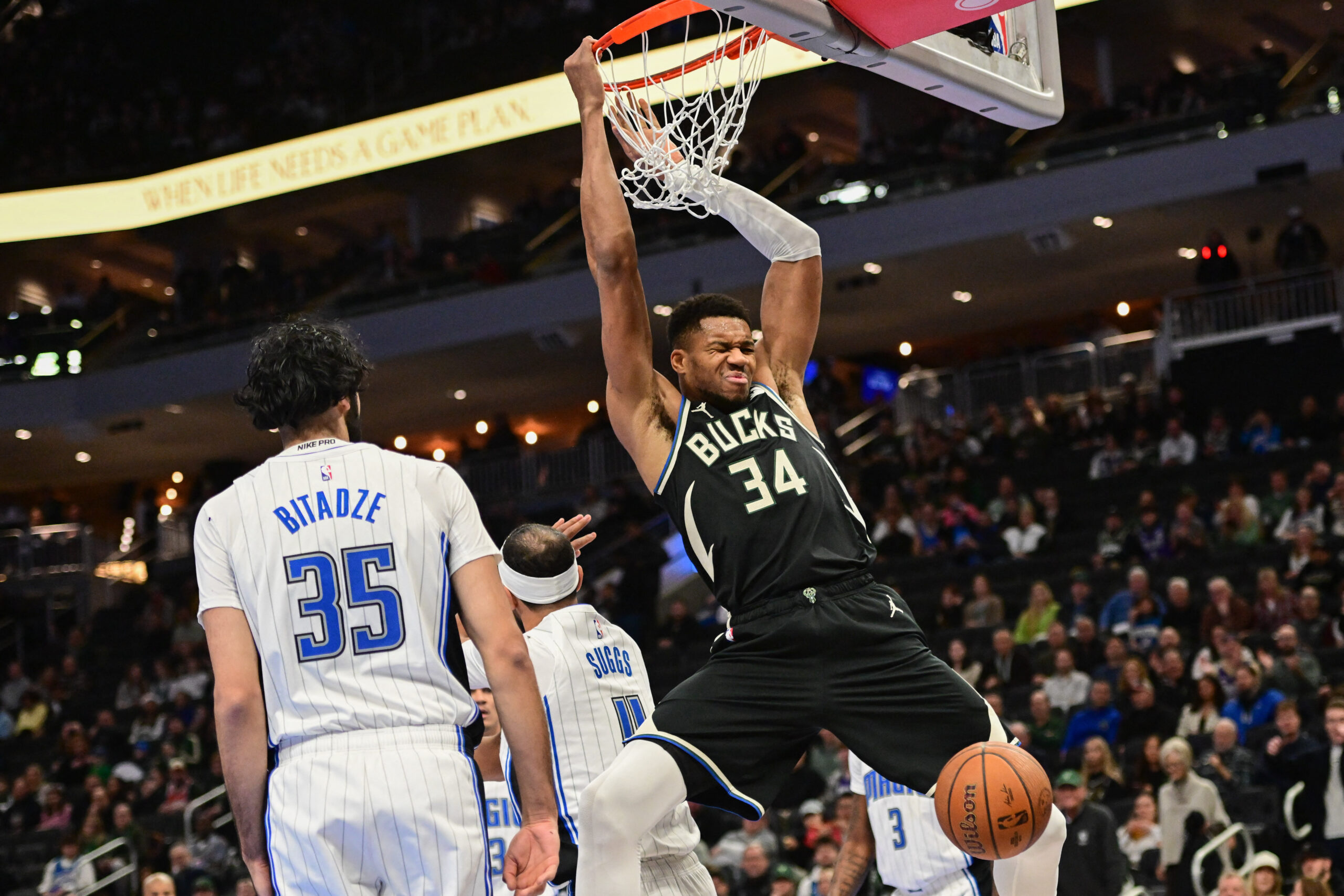 Giannis Antetokounmpo/Foto REUTERS