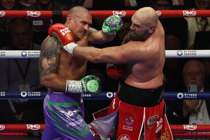 Oleksandr Usik i Tyson Fury/Foto REUTERS