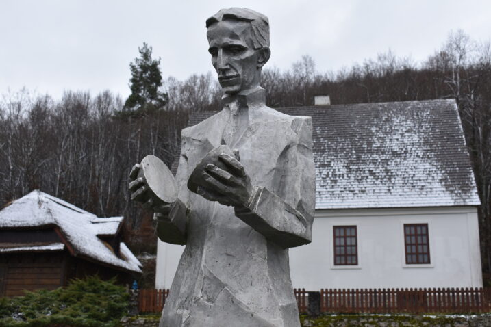 Mnogi žele posjetiti Memorijalni centar »Nikola Tesla« / Foto M. SMOLČIĆ