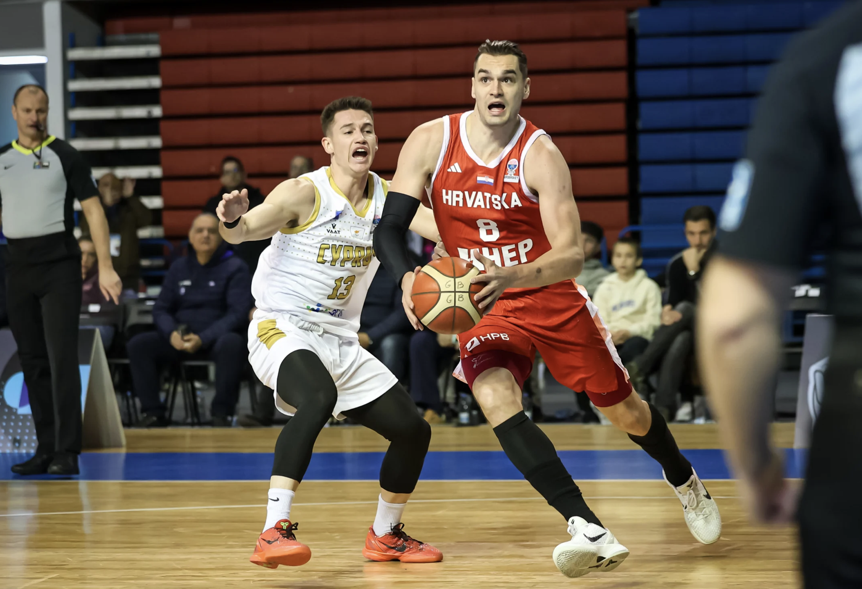 Filippos Tigkas i Mario Hezonja/Foto FIBA