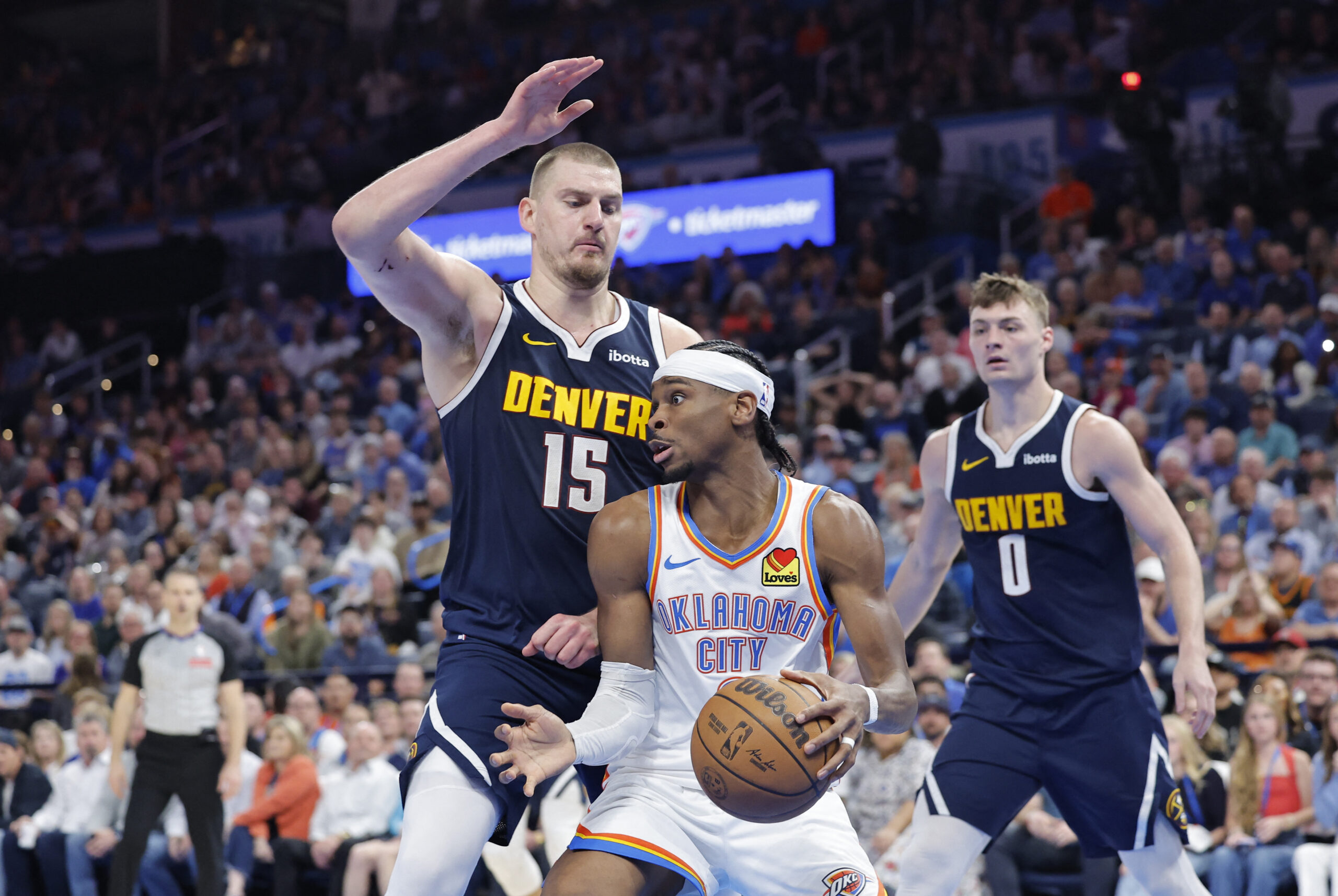 Nikola Jokić i Shai Gilgeous-Alexander/Foto REUTERS