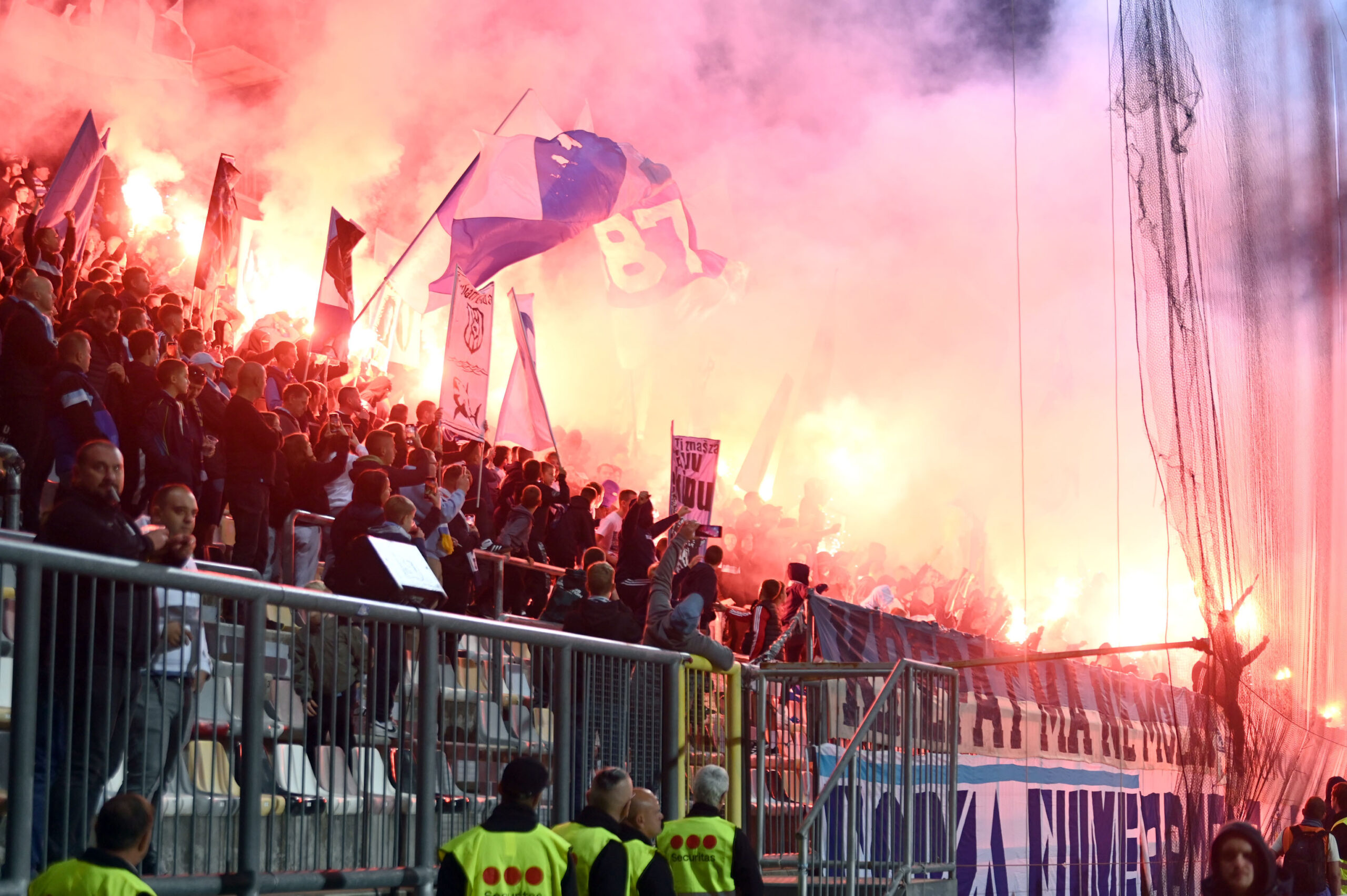 DERBI ZA KOJI SE ŽIVI - Sjever Rujevice na posljednjem gostovanju Hajduka/Foto V. KARUZA